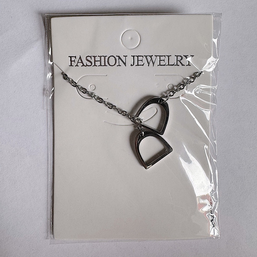 Silver Interlocked y2k Pendant Chain Necklace NEW IN PACKAGE
